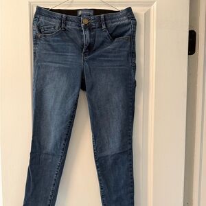 Democracy AbSolution Jesns Sz 6